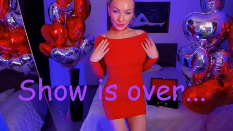 oliva_candy online show from 02/14/25, 11:42