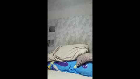 Snapshot of oliver91836 chatting on 05/18/26, 12:22 oliver91836 online show from 05/18/26, 12:22