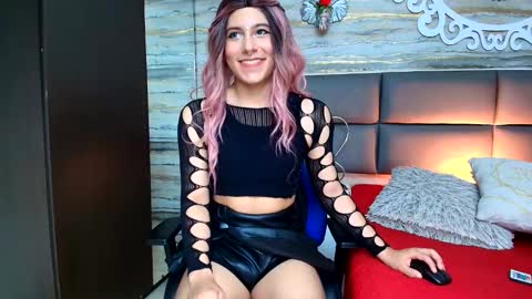 Snapshot of oliver__brown chatting on 03/08/25, 09:08 Oliver online show from 03/08/25, 09:08