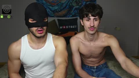 Snapshot of oliver_baker chatting on 01/28/25, 02:53 Oliver Kaen online show from 01/28/25, 02:53