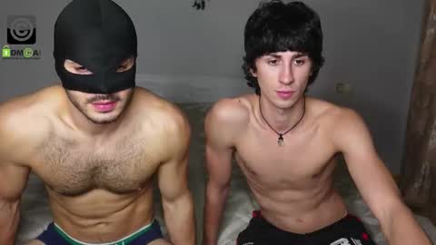 Snapshot of oliver_baker chatting on 10/05/25, 04:05 Oliver Kaen online show from 10/05/25, 04:05