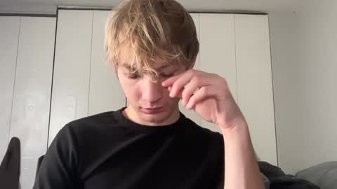 Snapshot of oliver_beck chatting on 12/09/24, 07:18 Oliver Beck online show from 12/09/24, 07:18