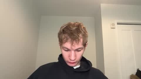 Snapshot of oliver_beck chatting on 02/15/25, 06:12 Oliver Beck online show from 02/15/25, 06:12