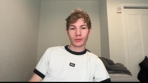 Snapshot of oliver_beck chatting on 02/24/25, 06:47 Oliver Beck online show from 02/24/25, 06:47