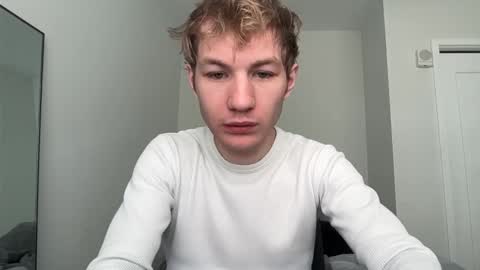 Snapshot of oliver_beck chatting on 03/02/25, 07:12 Oliver Beck online show from 03/02/25, 07:12