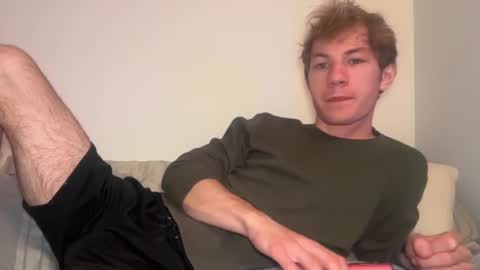 Snapshot of oliver_beck chatting on 03/08/25, 02:01 Oliver Beck online show from 03/08/25, 02:01