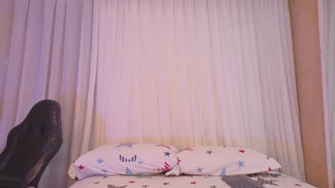 oliver_big19 online show from 09/13/25, 11:32