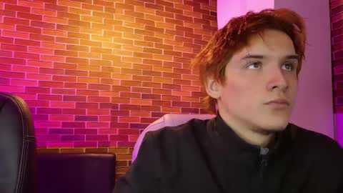 oliver_big19 online show from 10/21/25, 11:44