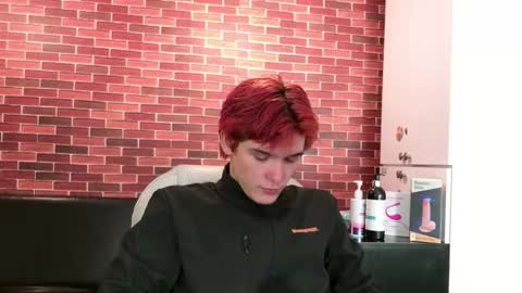 oliver_big19 online show from 10/24/25, 11:28