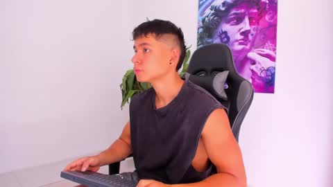 Snapshot of oliver_bray chatting on 01/28/25, 03:35 Oliver bray online show from 01/28/25, 03:35