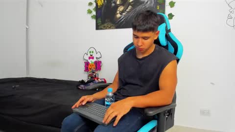 Snapshot of oliver_bray chatting on 02/01/25, 01:55 Oliver bray online show from 02/01/25, 01:55