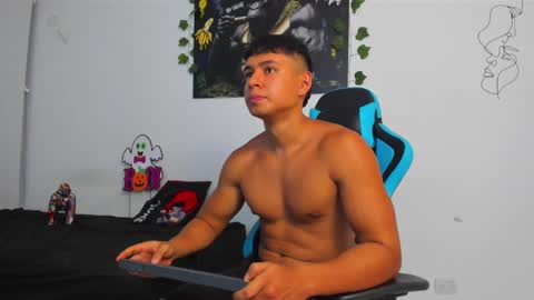 Snapshot of oliver_bray chatting on 02/23/25, 12:08 Oliver bray online show from 02/23/25, 12:08