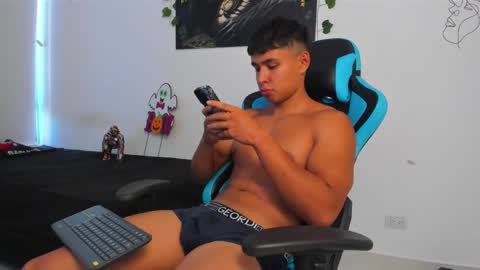 Snapshot of oliver_bray chatting on 02/23/25, 09:16 Oliver bray online show from 02/23/25, 09:16