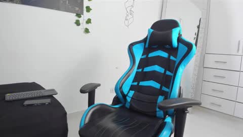 Snapshot of oliver_bray chatting on 03/02/25, 12:31 Oliver bray online show from 03/02/25, 12:31