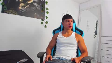 Snapshot of oliver_bray chatting on 03/02/25, 04:42 Oliver bray online show from 03/02/25, 04:42