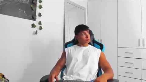 Snapshot of oliver_bray chatting on 09/11/25, 01:39 Oliver bray online show from 09/11/25, 01:39