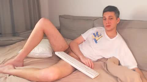 Snapshot of oliver_hort chatting on 12/20/24, 10:00 Oliver online show from 12/20/24, 10:00