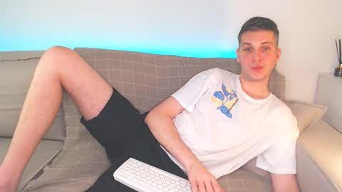 Snapshot of oliver_hort chatting on 01/17/25, 07:05 Oliver online show from 01/17/25, 07:05