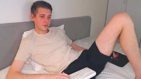 Oliver online show from 11/09/25, 02:37