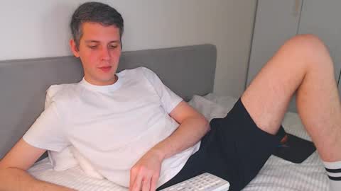 Oliver online show from 11/17/25, 05:30