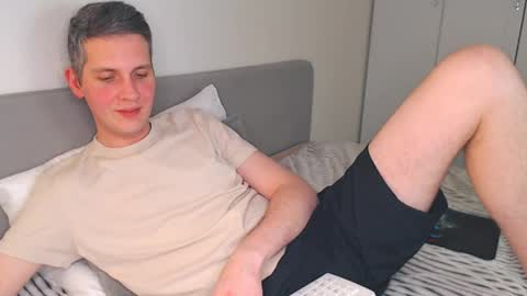 Snapshot of oliver_hort chatting on 02/28/26, 05:36 Oliver online show from 02/28/26, 05:36