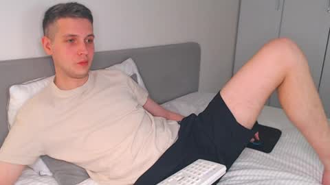 Snapshot of oliver_hort chatting on 04/02/26, 03:53 Oliver online show from 04/02/26, 03:53