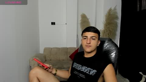 Snapshot of oliver_kooper chatting on 02/25/26, 12:59 OLIVER online show from 02/25/26, 12:59