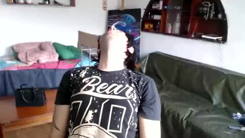 Snapshot of oliver_laid_2023 chatting on 11/18/25, 08:46 oliver_laid_2023 online show from 11/18/25, 08:46