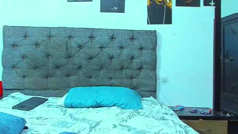 oliver_smith_2 online show from 11/07/25, 05:29