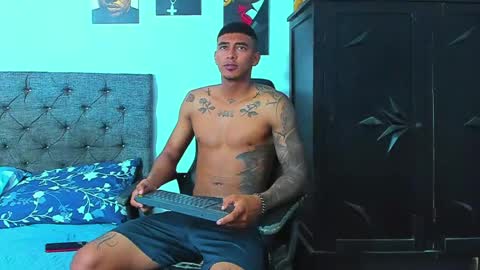 Snapshot of oliver_smith_2 chatting on 03/23/26, 03:05 oliver_smith_2 online show from 03/23/26, 03:05