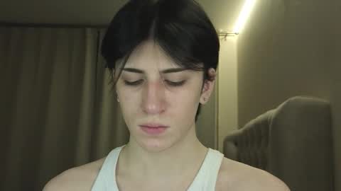 Snapshot of oliver_star_boy chatting on 03/18/26, 08:12 oliver online show from 03/18/26, 08:12