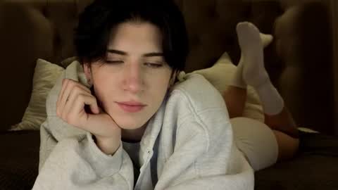 Snapshot of oliver_star_boy chatting on 03/20/26, 10:03 oliver online show from 03/20/26, 10:03