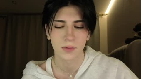 Snapshot of oliver_star_boy chatting on 04/02/26, 07:00 oliver online show from 04/02/26, 07:00