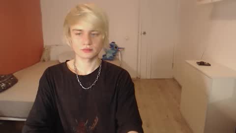 Oliver online show from 11/17/25, 01:22