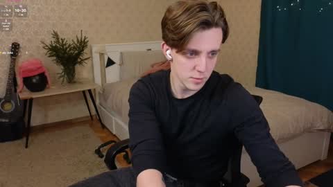 Oliver Evans online show from 01/11/25, 12:12