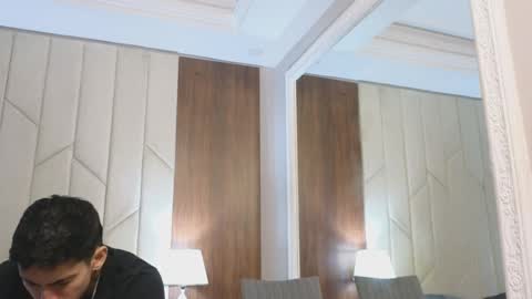 Snapshot of oliverbennet chatting on 03/11/25, 08:31 Oliver bennet online show from 03/11/25, 08:31