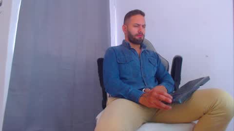 oliver online show from 12/05/24, 06:44