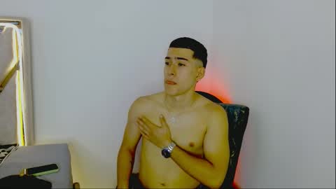 Snapshot of oliversaint__ chatting on 03/16/26, 06:12 oliver saint online show from 03/16/26, 06:12