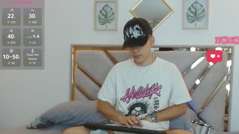 Snapshot of oliversaint__ chatting on 03/27/26, 12:38 oliver saint online show from 03/27/26, 12:38