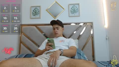 Snapshot of oliversaint__ chatting on 04/16/26, 12:00 oliver saint online show from 04/16/26, 12:00