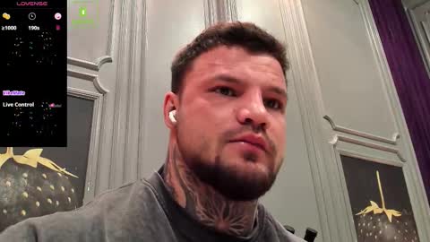 Snapshot of oliversport chatting on 03/14/26, 11:15 OliverSport online show from 03/14/26, 11:15