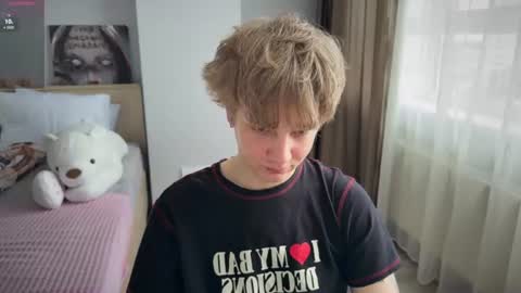 Snapshot of olivertasty chatting on 06/13/26, 12:14 oliver online show from 06/13/26, 12:14