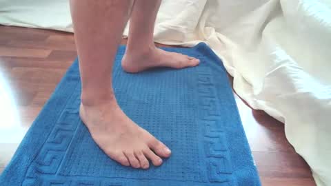 Snapshot of oliverthomsen2 chatting on 01/25/25, 08:42 oliverthomsen2 online show from 01/25/25, 08:42