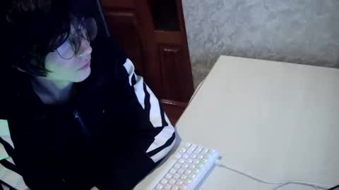 oliverrrtwink online show from 03/11/26, 05:19