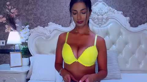 Snapshot of olivewilson chatting on 07/15/26, 06:29 Olive online show from 07/15/26, 06:29
