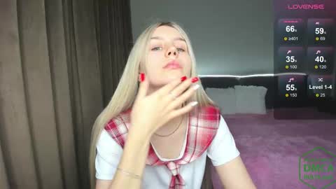 Olivia online show from 01/11/26, 12:32