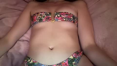 olivia2739 online show from 05/24/26, 07:52