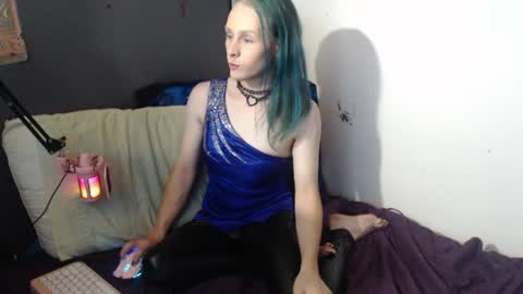 Snapshot of olivia661 chatting on 07/02/26, 08:37 StonerBratOlivia online show from 07/02/26, 08:37