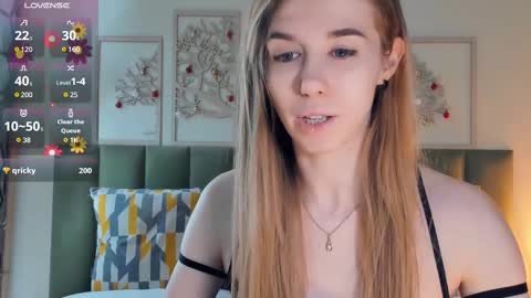 Olivia online show from 02/12/25, 06:40