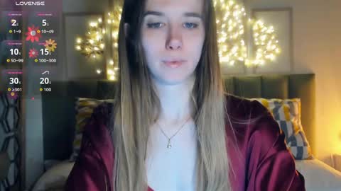 Snapshot of olivia_7 chatting on 04/14/26, 03:29 Olivia online show from 04/14/26, 03:29